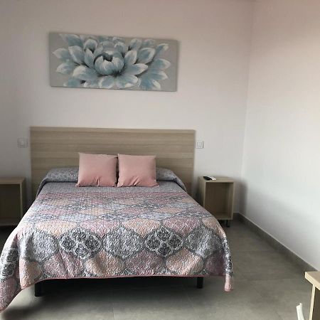 Hostal La Taurina Santa Olalla  外观 照片