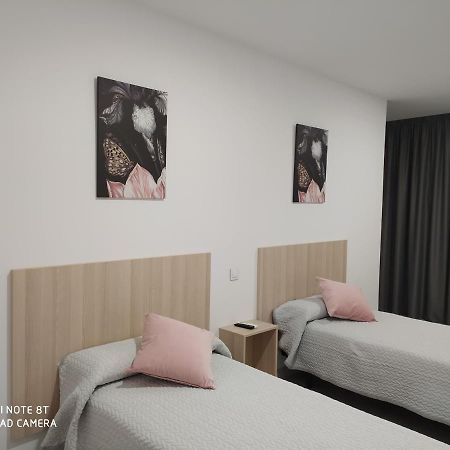 Hostal La Taurina Santa Olalla  外观 照片