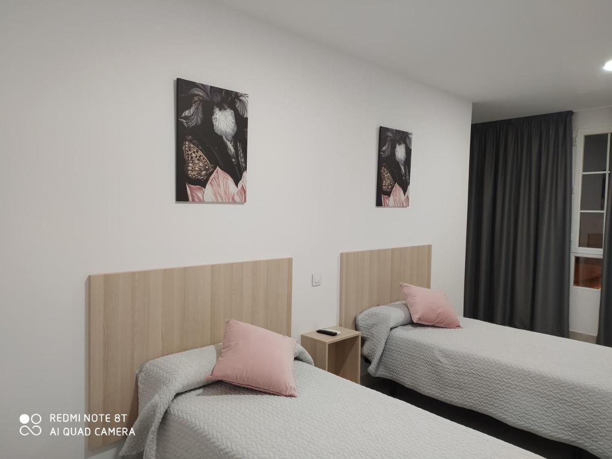 Hostal La Taurina Santa Olalla  外观 照片